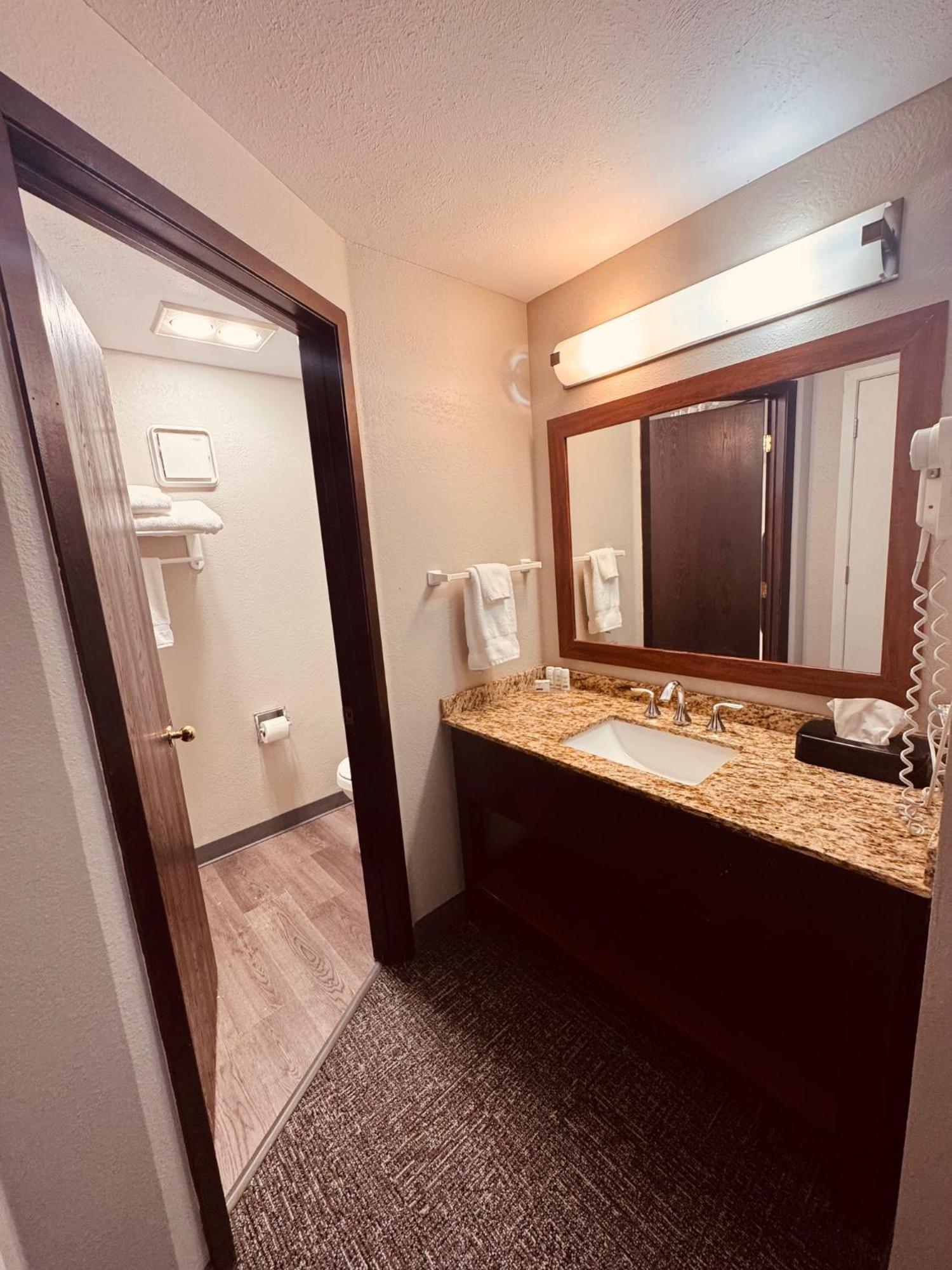 מלון Wingate By Wyndham Anchorage Downtown - Ship Creek מראה חיצוני תמונה